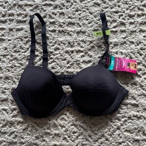 Maidenform Black T-Shirt Bra with convertible straps